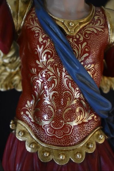 23 Detalhe de esgrafito de policromia de São Miguel